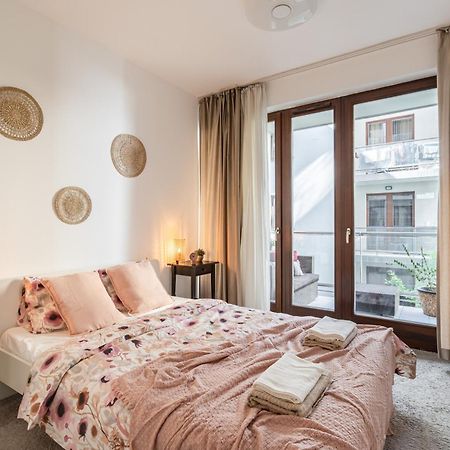 Home Of Serenity - 2 Bdr, Free Parking And Terrace Budapest Exterior foto